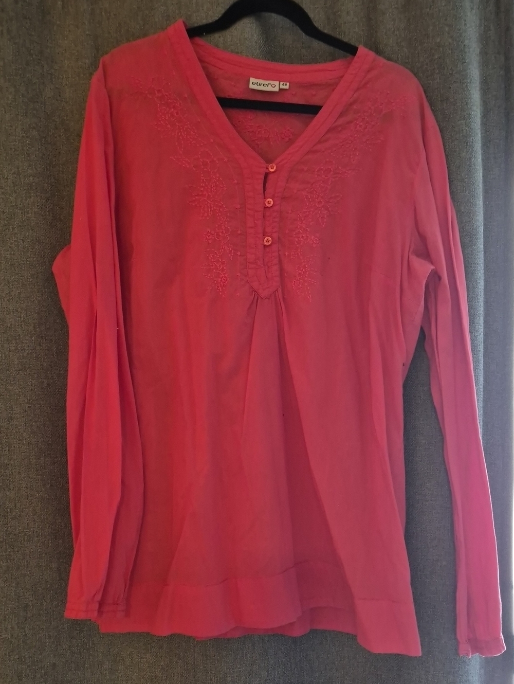 Eteril Women's Long-Sleeve Embroidered V-Neck Top - Coral Pink